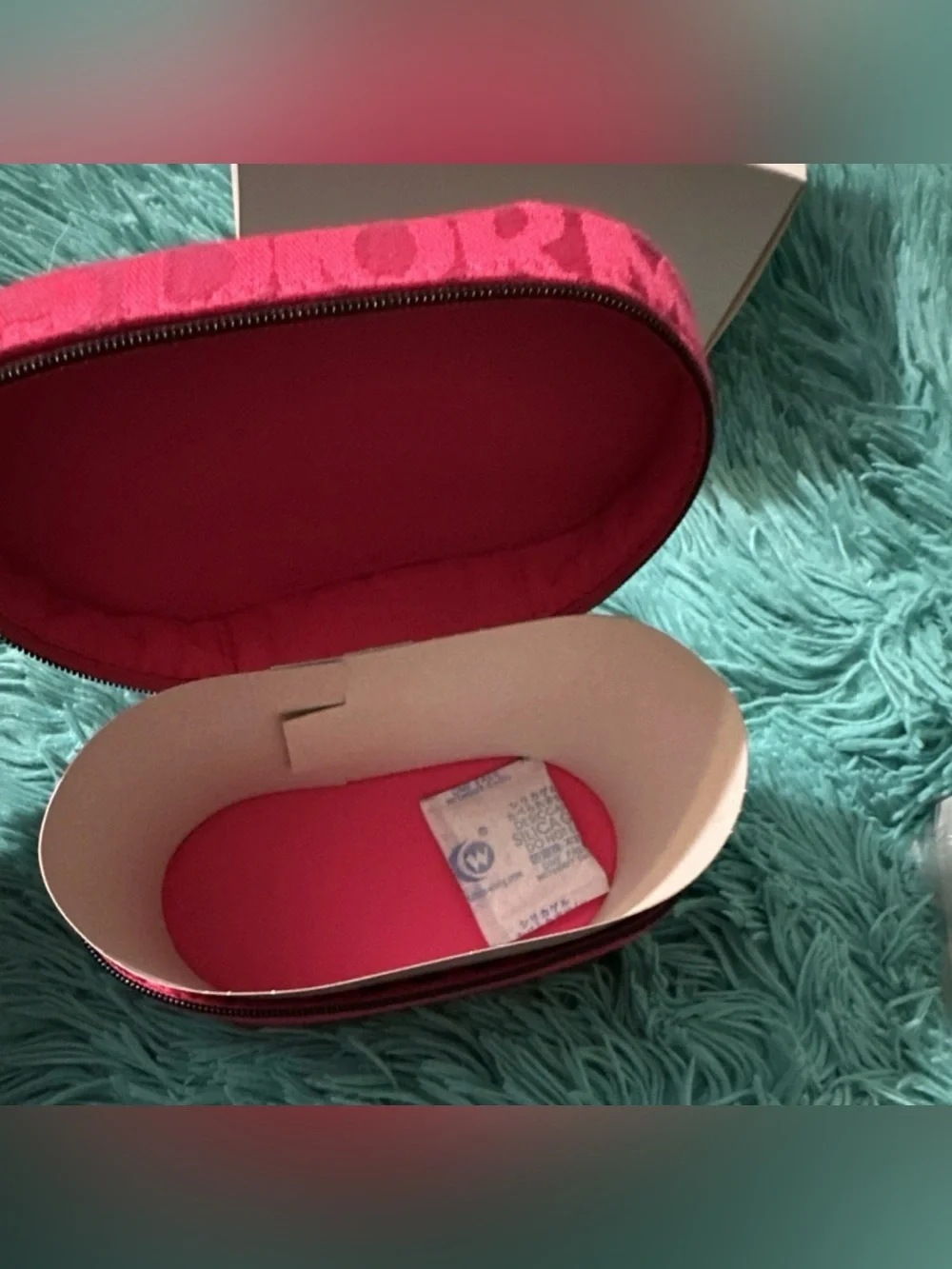 Dior Limited Edition Hot Pink Makeup Bag Vanity & Bonus Gift - Picture 7 of 8
